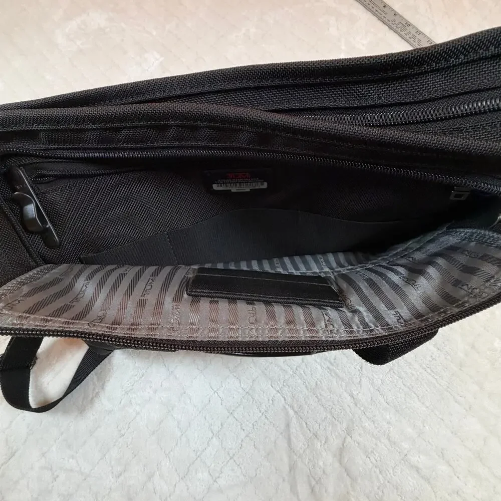 TUMI Alpha Compact Laptop Briefcase Black 15”x11” - Excellent Condition